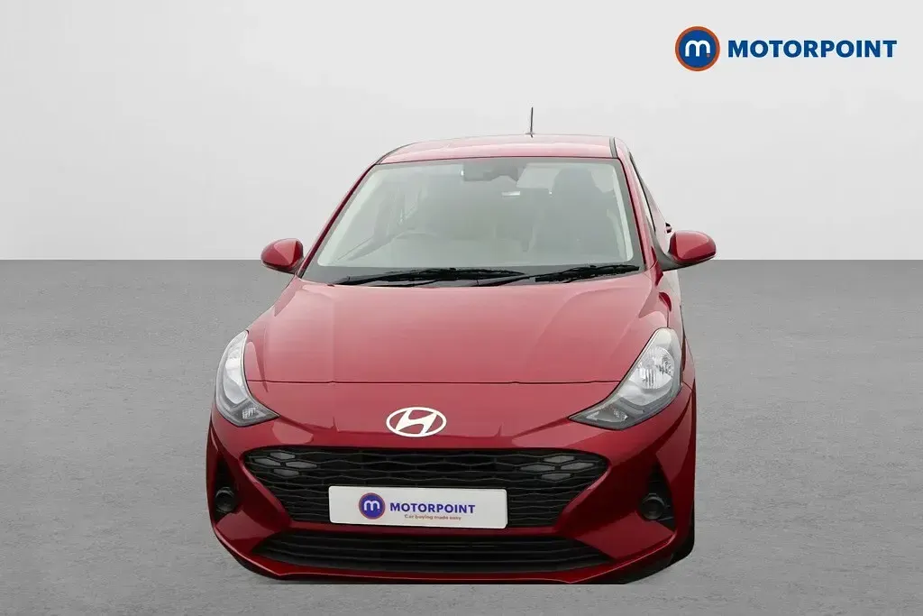 Used Hyundai i10 Advanced 63 HP (46 kW) 2025 Red Hatchback