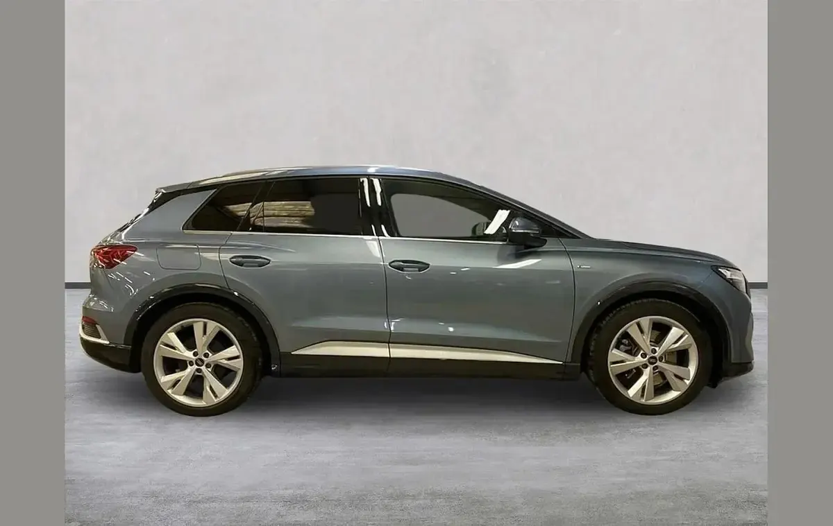 Used Audi Q4 e-tron S-Line 219 kW (299 HP) 2022 Blue SUV