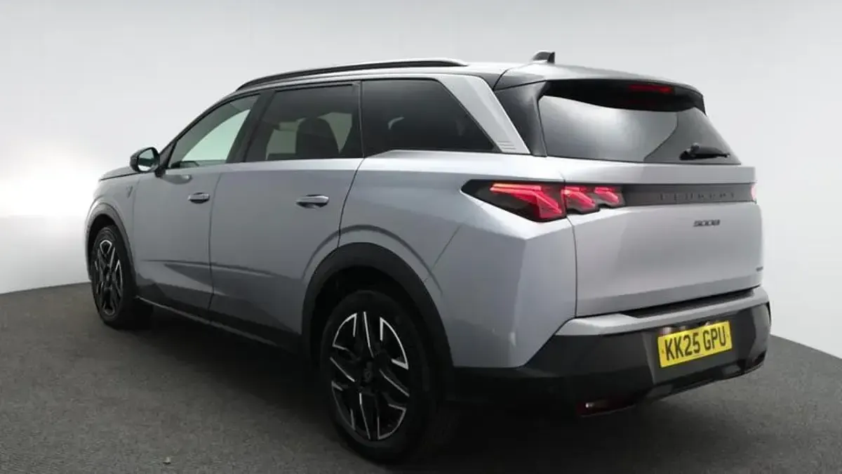 Used Peugeot 5008 GT 143 HP (105 kW) 2025 Grey SUV