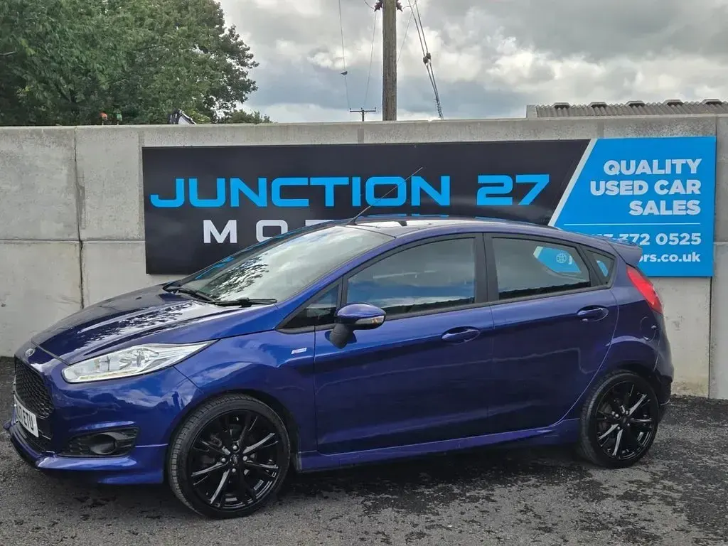 Used Ford Fiesta ST-Line 100 HP (73 kW) 2017 Blue Hatchback