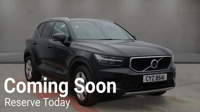 Used Volvo XC40 Momentum 150 HP (110 kW) 2019 Black SUV