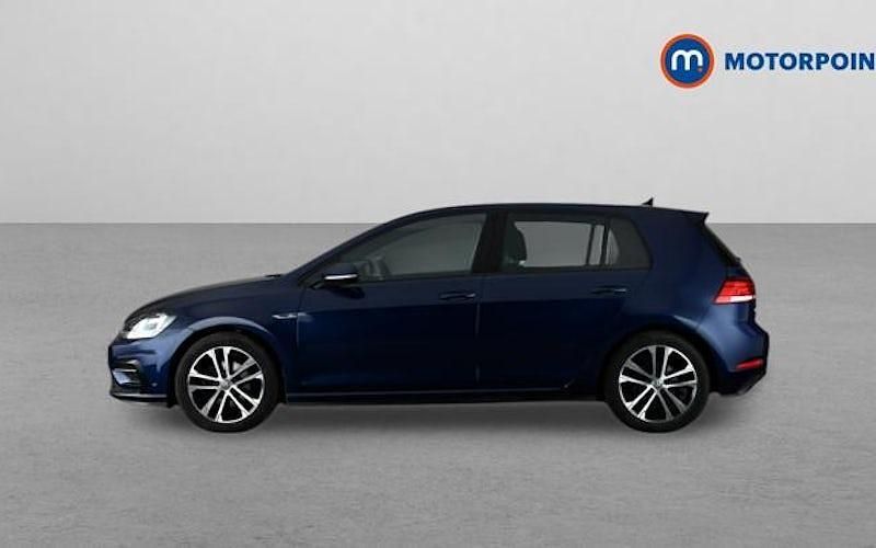 Used VW Golf VII R-line 150 HP (110 kW) 2019 Hatchback