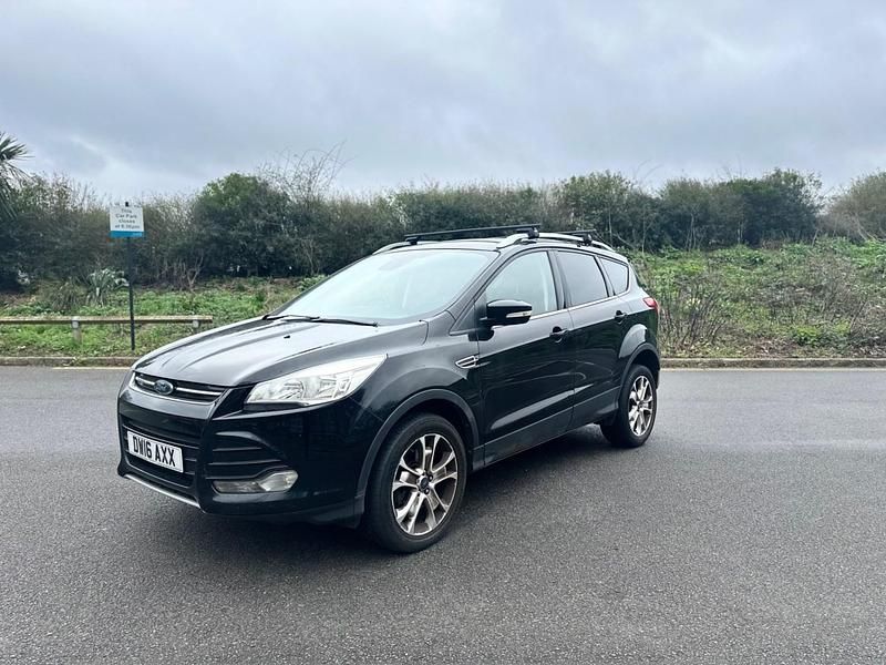 Used Ford Kuga Titanium 180 HP (132 kW) 2016 Black SUV