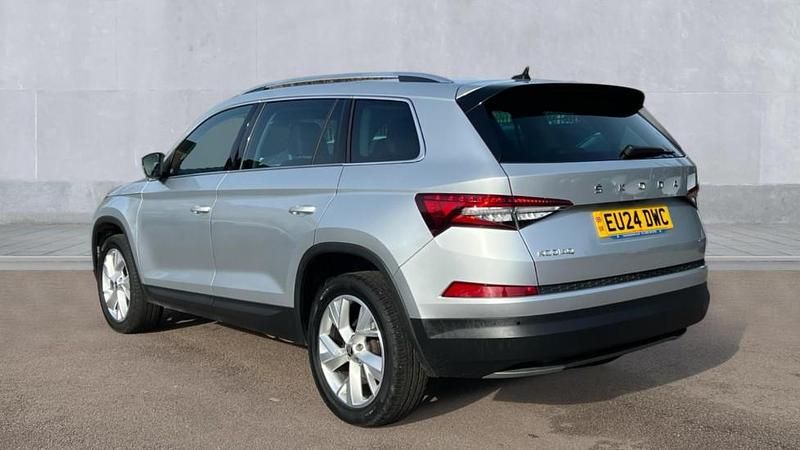 Used Skoda Kodiaq SE L Executive 150 HP (110 kW) 2024 Brilliant silver metallic SUV