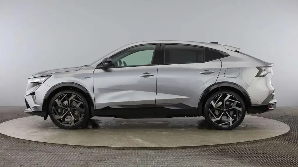 Used Renault Rafale 300 HP (220 kW) 2025 Grey/black  SUV