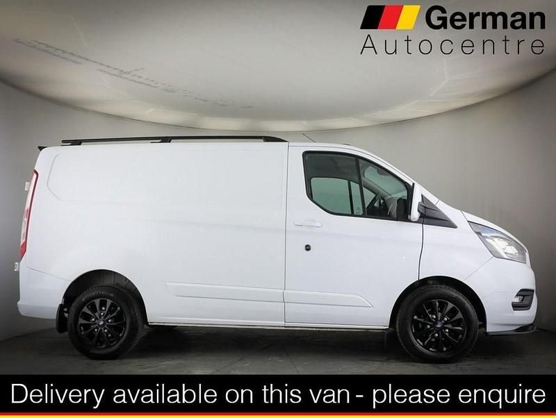 Used Ford Transit Custom Limited 130 HP (95 kW) 2021 White Van