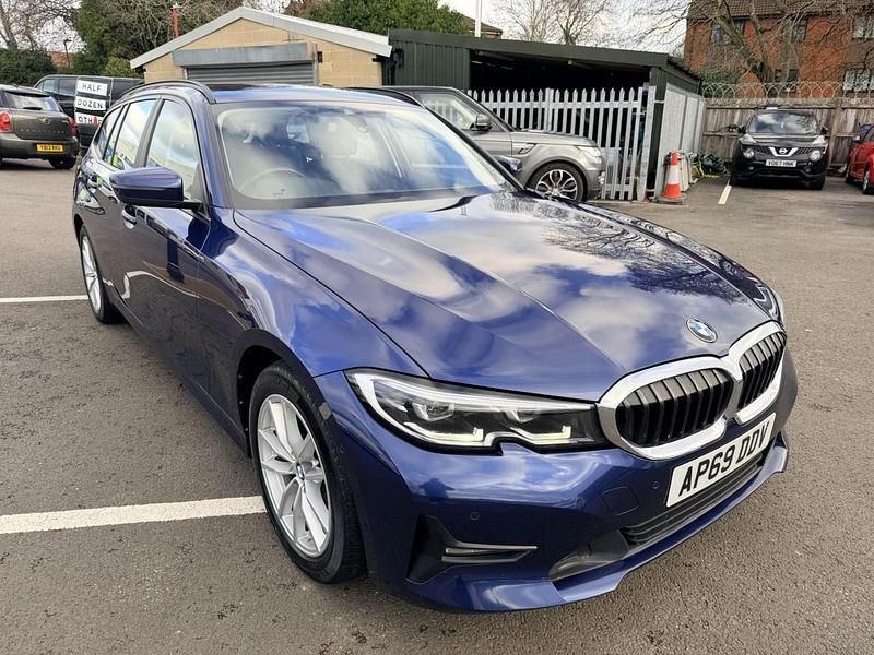 Used BMW 318 2020 Blue Estate