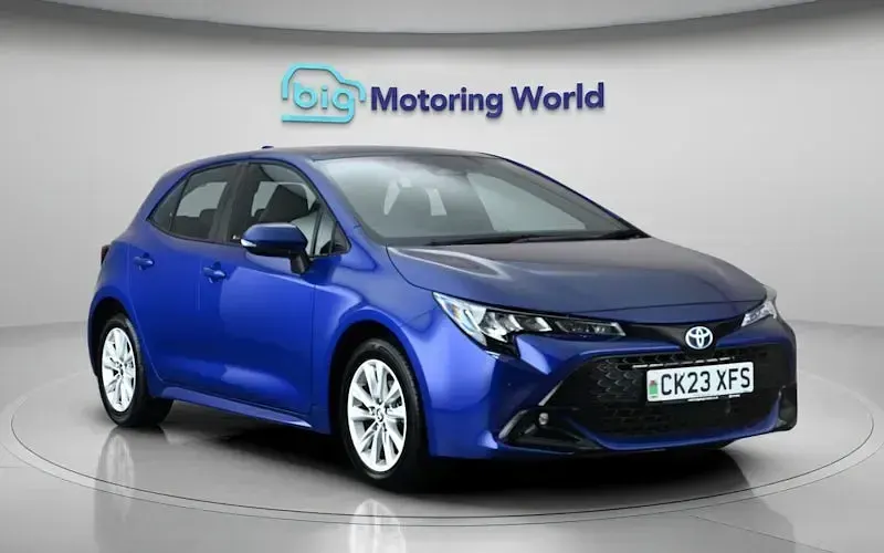 Used Toyota Corolla 140 HP (102 kW) 2026 Hatchback