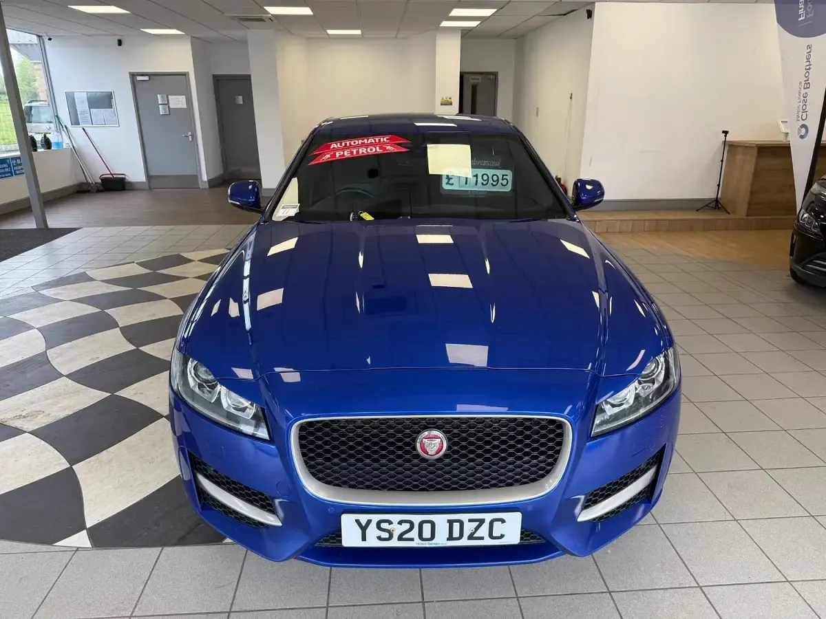 Used Jaguar XF R-Sport 250 HP (183 kW) 2020 Blue Sedan