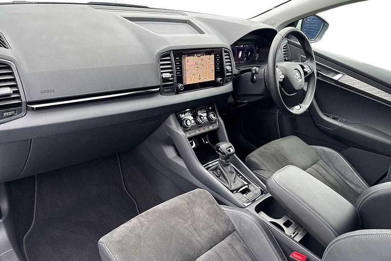 Used Skoda Karoq SE L 150 HP (110 kW) 2025 Moon white metallic SUV