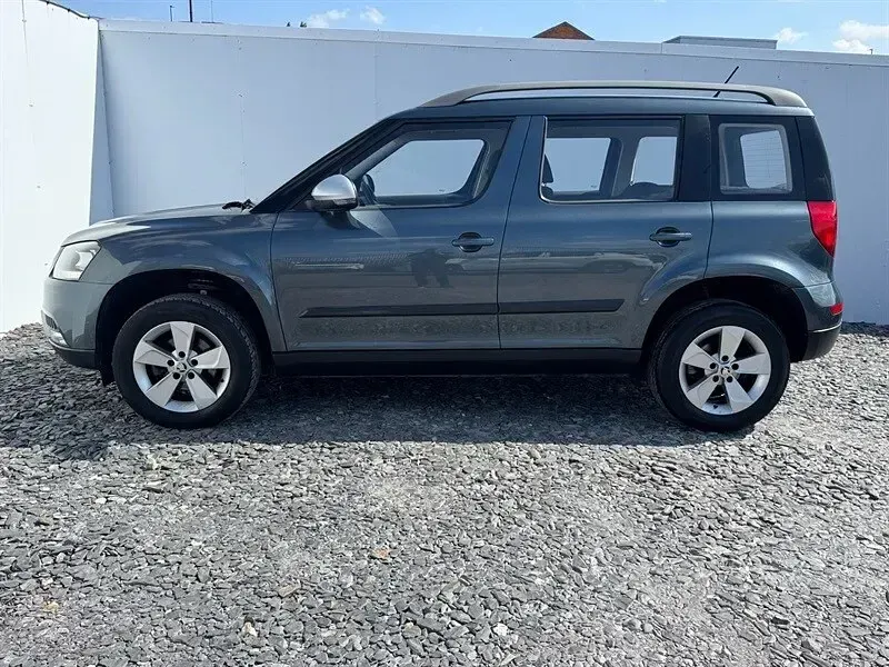 Used Skoda Yeti 105 HP (77 kW) 2014 Grey SUV