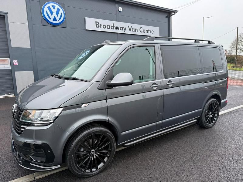 Used VW Shuttle SE 150 HP (110 kW) 2020 Grey MPV