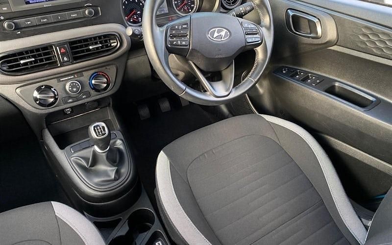 Used Hyundai i10 SE 67 HP (49 kW) 2022 Turquoise Hatchback