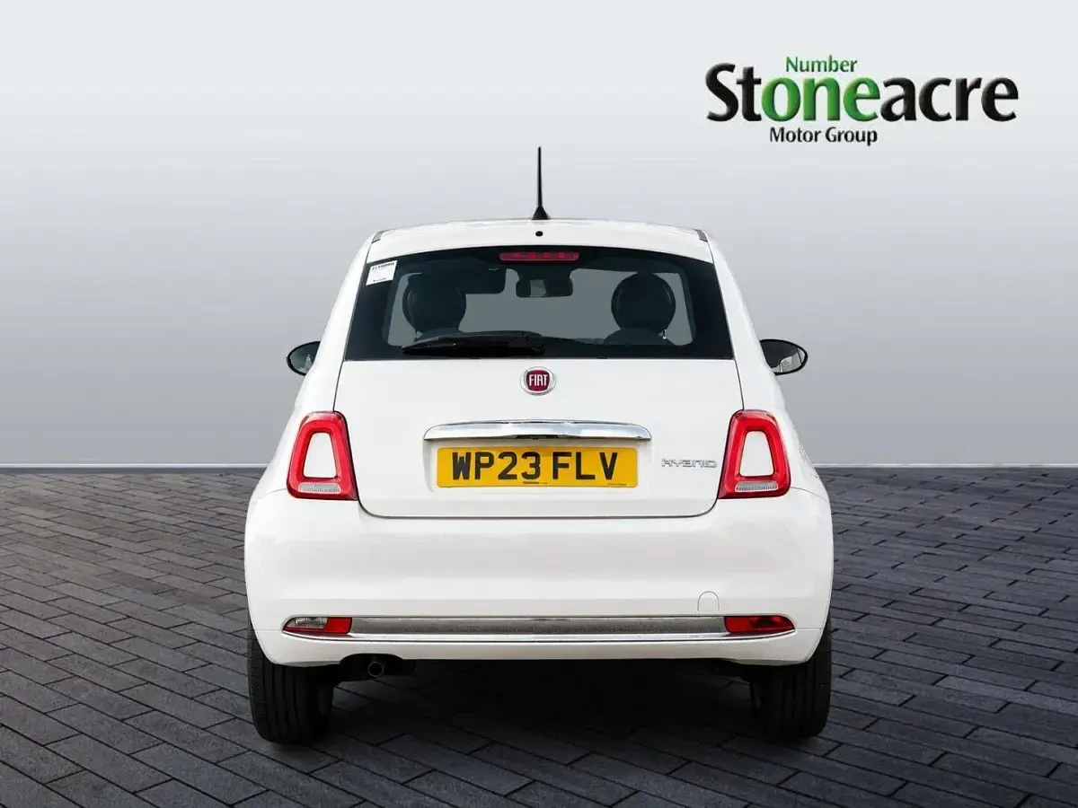 Used Fiat 500 70 HP (51 kW) 2023 White Hatchback