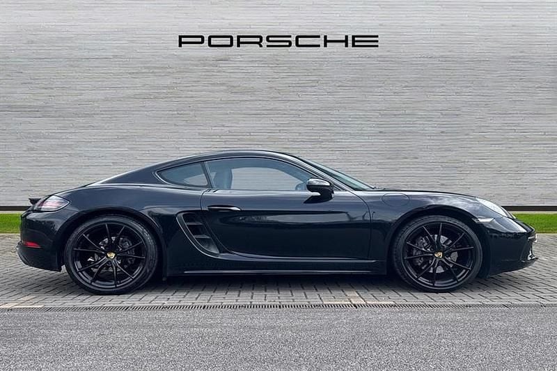 Used Porsche Cayman 300 HP (220 kW) 2017 Black Coupe