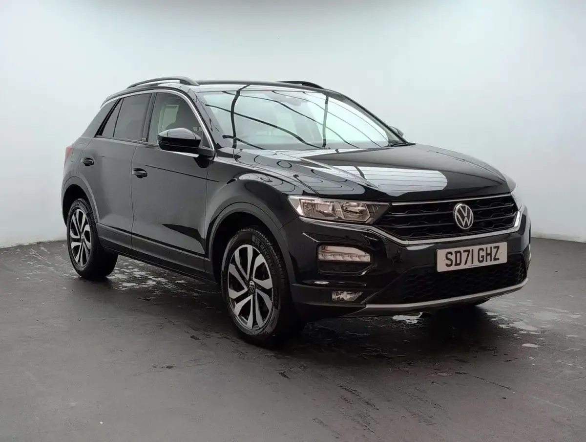 Used VW T-Roc Active 150 HP (110 kW) 2021 Black SUV