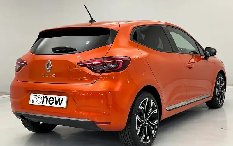 Used Renault Clio Iconic 101 HP (74 kW) 2020 Renault id  orange valencia  Hatchback