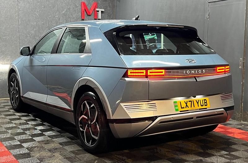 Used Hyundai Ioniq Premium 125 kW (170 HP) 2021 Blue Hatchback