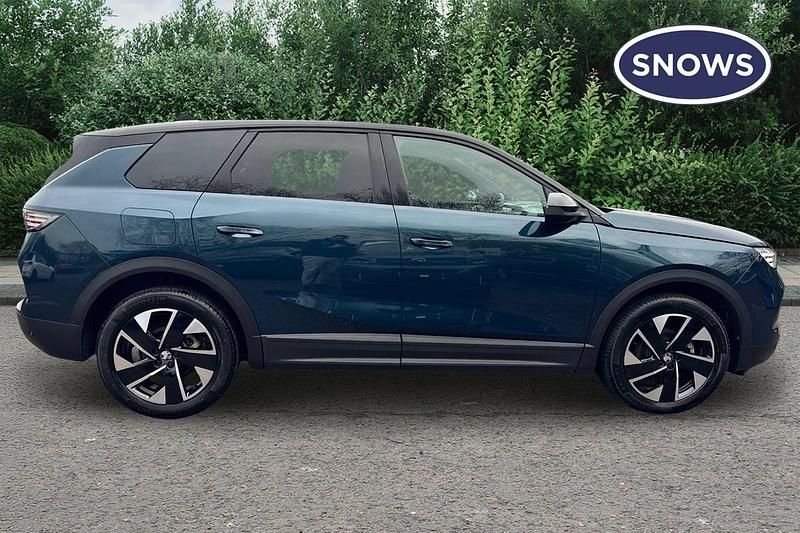 Used Vauxhall Grandland X GSe 136 HP (100 kW) 2024 Blue SUV