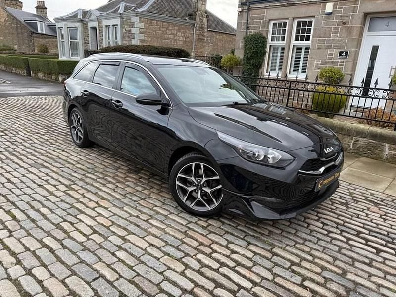 Black Used 2022 Kia Ceed Sportswagon Estate | £13,995 (Fair price) - Image 1/4