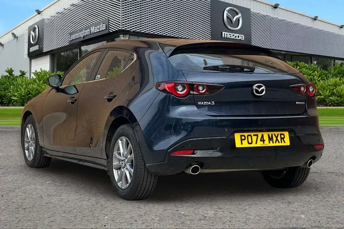 Usado Mazda 3 Center-Line 2024 Azul Citadino