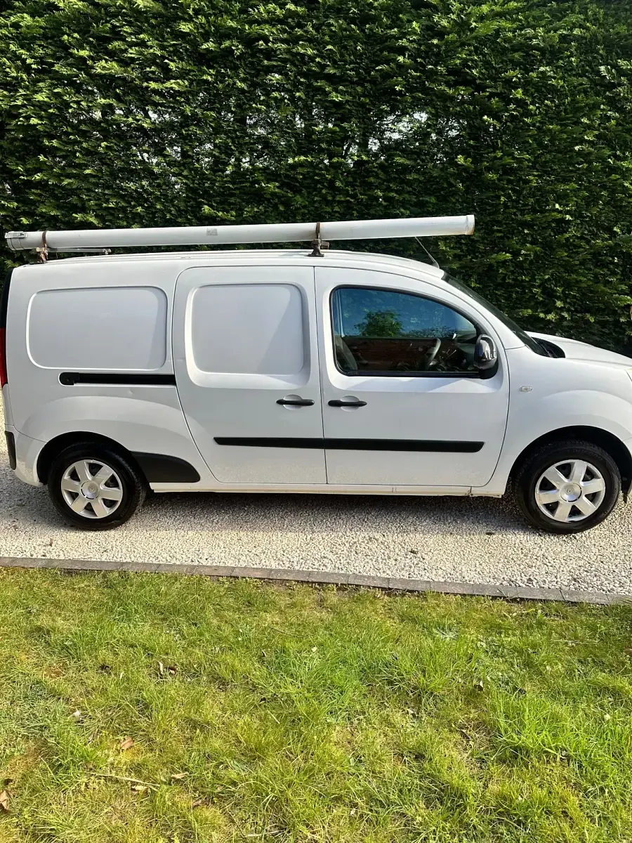 Usado Renault Kangoo Business 90 HP (66 kW) 2017 Branco Monovolume