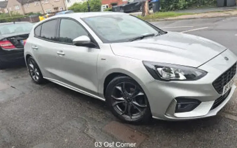 Used Ford Focus ST-Line 125 HP (91 kW) 2021 Silver Hatchback
