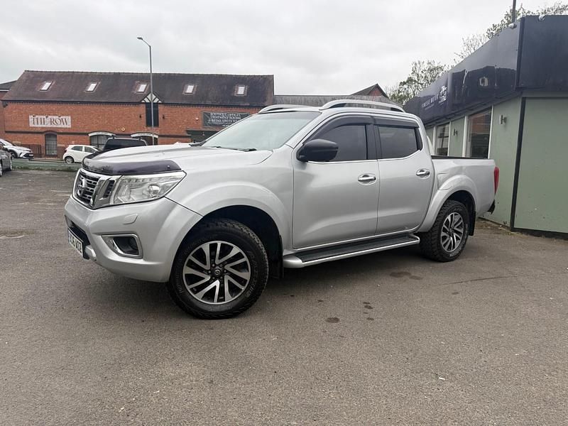 Used Nissan Navara Tekna 2016 Silver Pickup