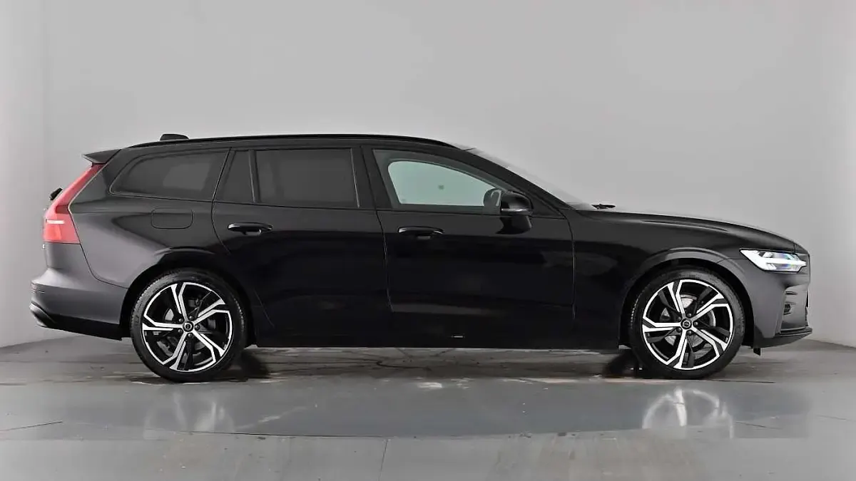 Used Volvo V60 Plus 2025 Black Estate