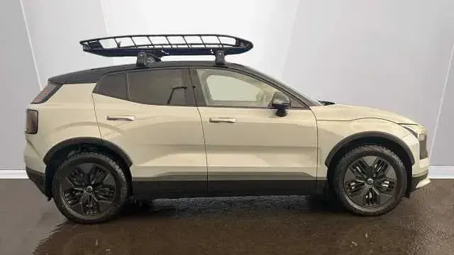 Usado Volvo EX30 CC Performance 310 kW (422 HP) 2026 SUV