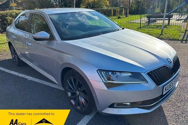 Used 2015 Skoda Superb SE L Executive Hatchback | £6,990 (Fair price) - Image 1/1