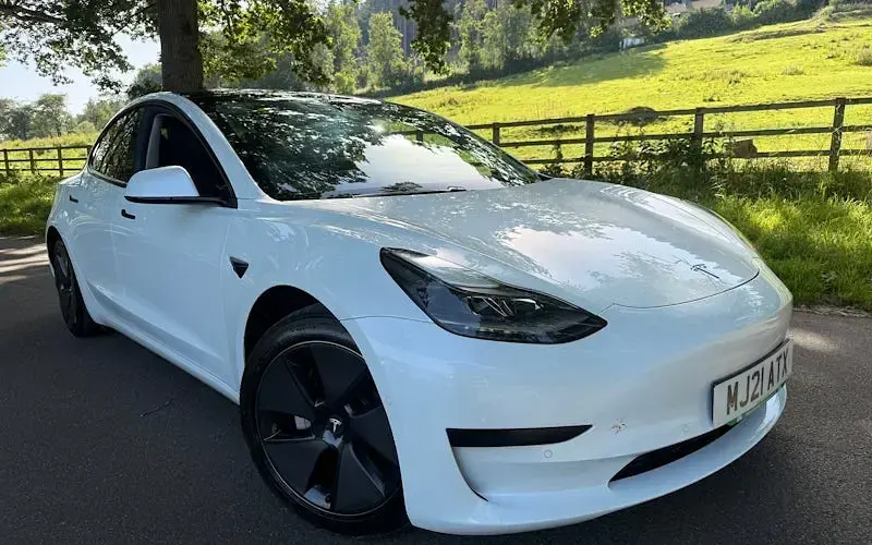 Used Tesla Model 3 Standard Range 180 kW (245 HP) 2021 Sedan