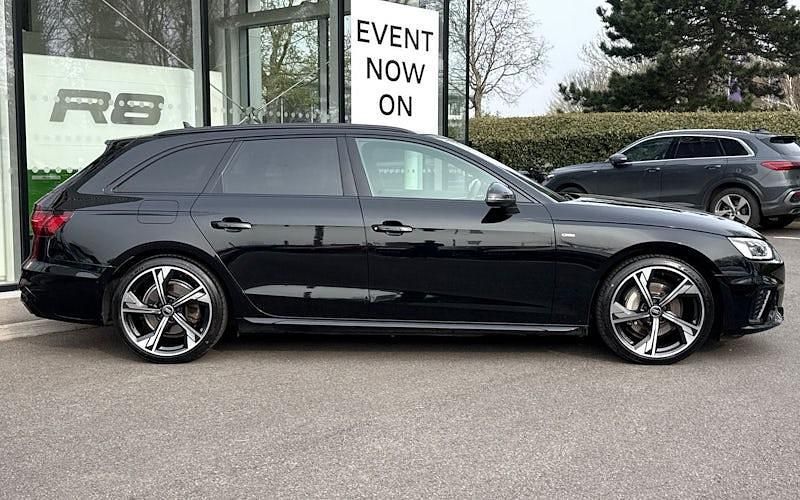 Used Audi A4 Black Edition 204 HP (150 kW) 2025 Estate