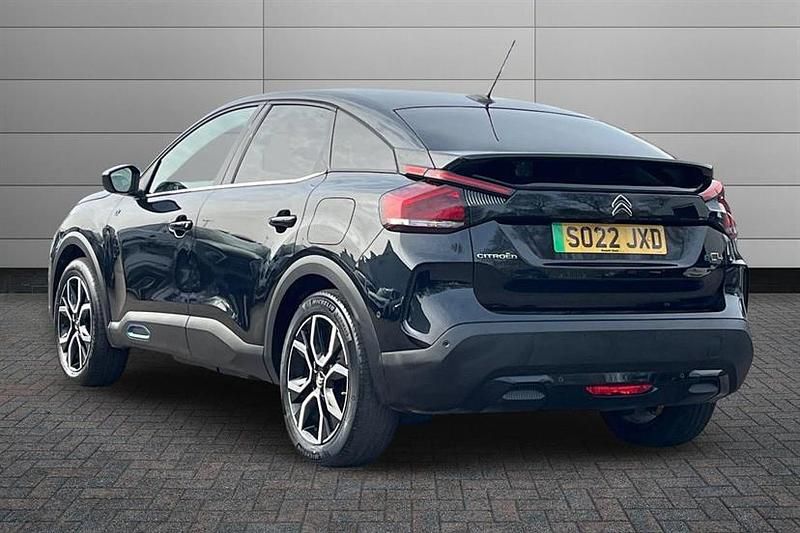 Used Citroën e-C4 Shine 100 kW (136 HP) 2022 Perla nera black Hatchback