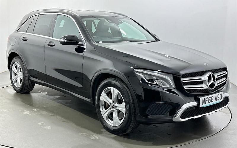 Used Mercedes GLC220 170 HP (125 kW) 2018 Black Estate