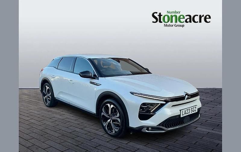 White Used 2023 Citroën C5 X Shine Estate | £17,999 (A bit pricey) - Image 1/4