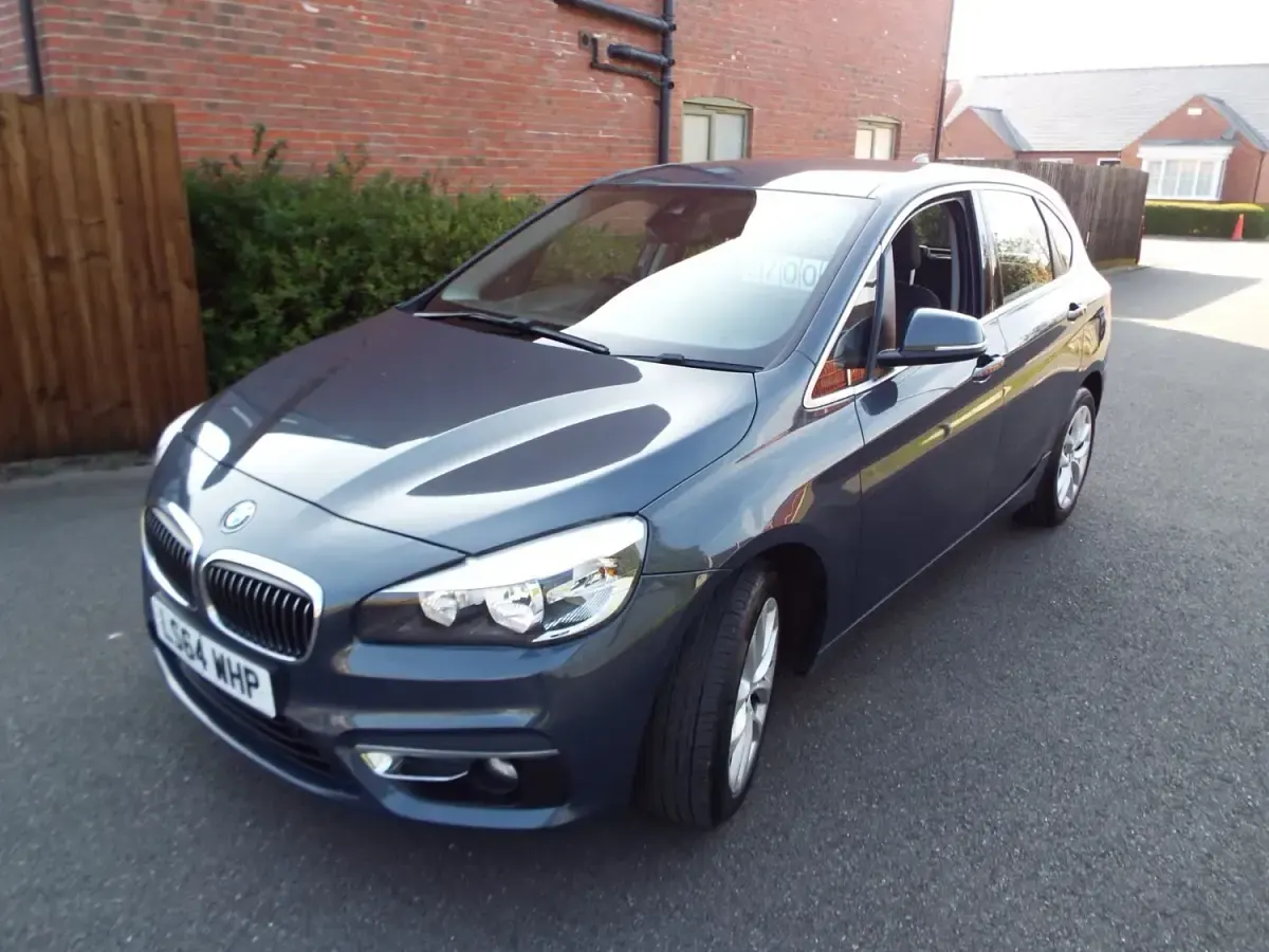 Usado BMW 218 Luxury Line 2014 Gris Utilitario