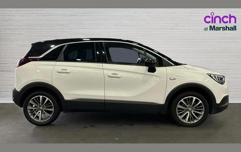 Used Vauxhall Crossland X 108 HP (79 kW) 2020 White SUV
