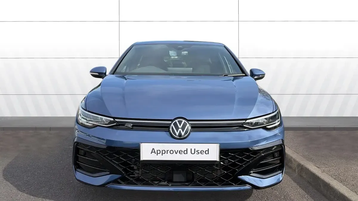 Used VW Golf VIII R-line 150 HP (110 kW) 2025 Blue Hatchback