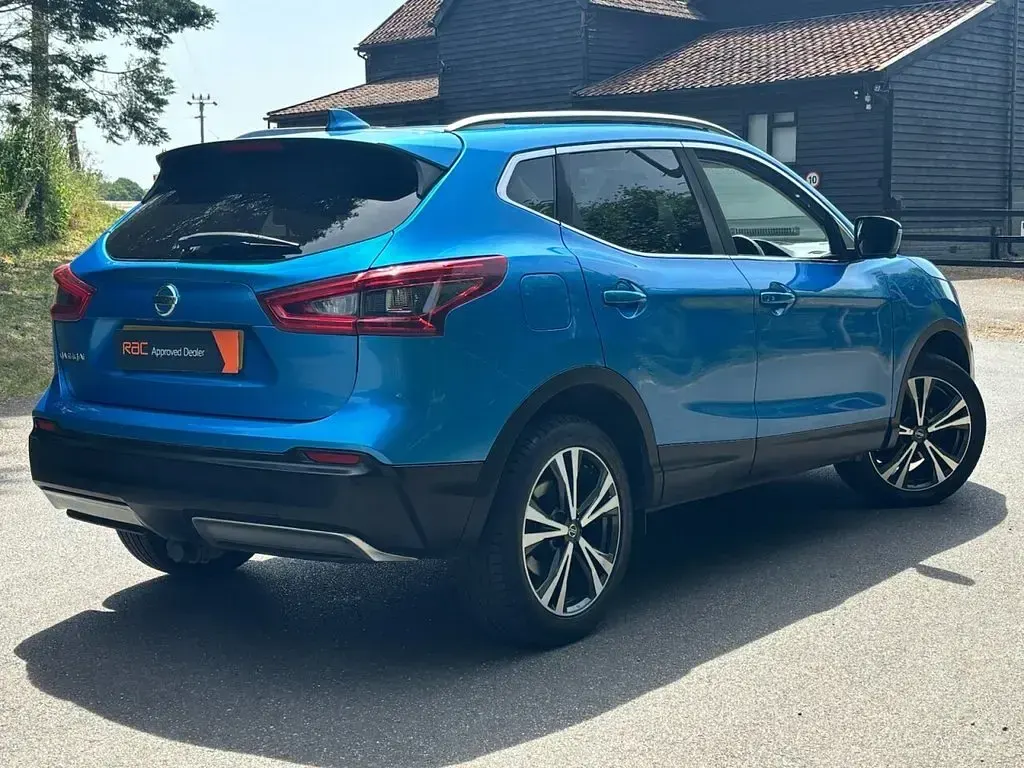 Used Nissan Qashqai N-Connecta 110 HP (80 kW) 2018 Blue SUV