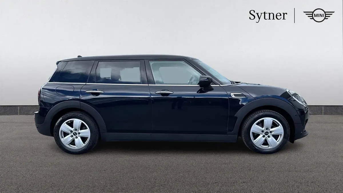 Used Mini Cooper Clubman Classic 134 HP (98 kW) 2021 Black Estate