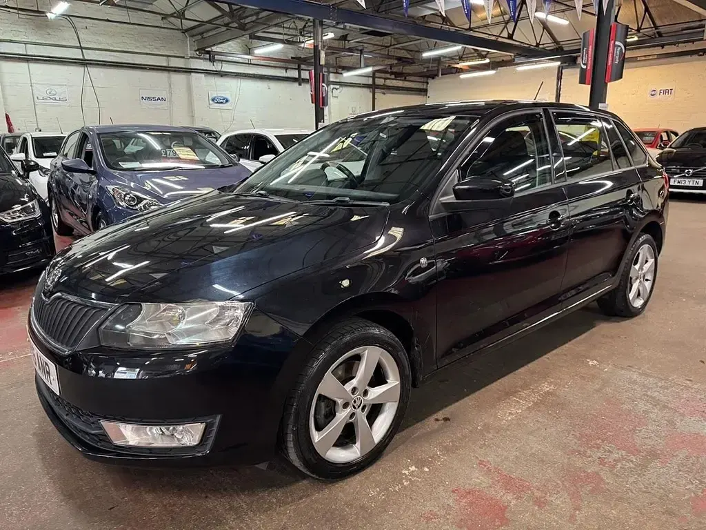 Begagnad Skoda Rapid SE 2015 Svart Halvkombi