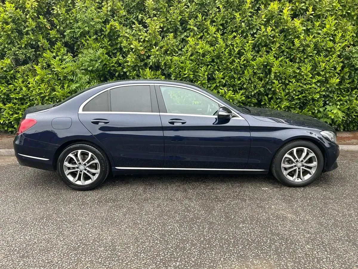 Used Mercedes C200 2015 Blue Sedan