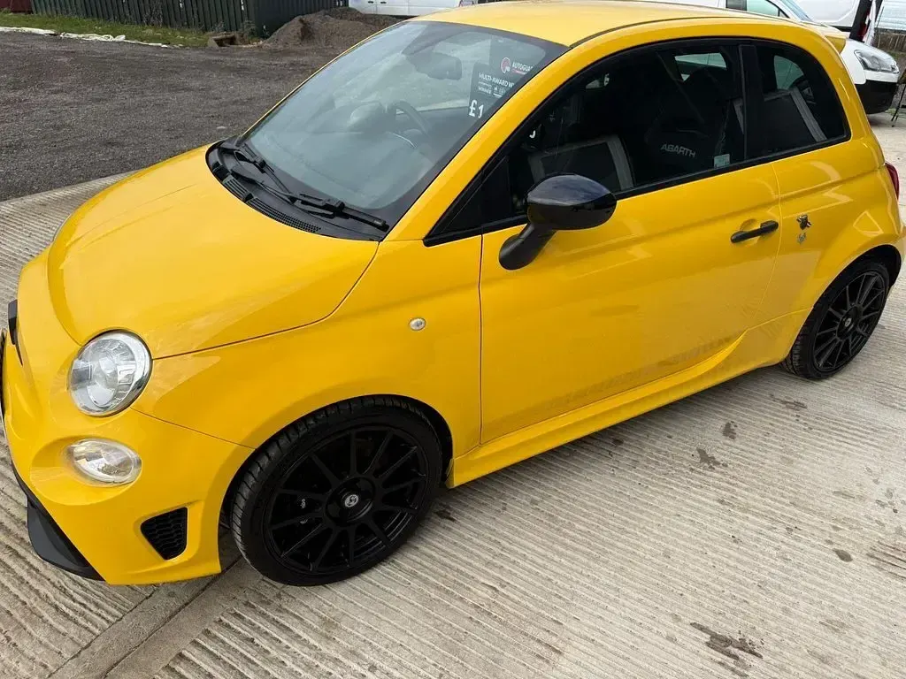 Used Abarth 595 Competizione 180 HP (132 kW) 2018 Yellow Hatchback