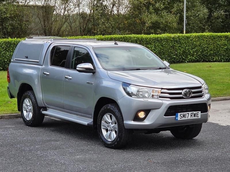 Silver Used 2017 Toyota HiLux Pickup | £16,245 (Fair price) - Image 1/4