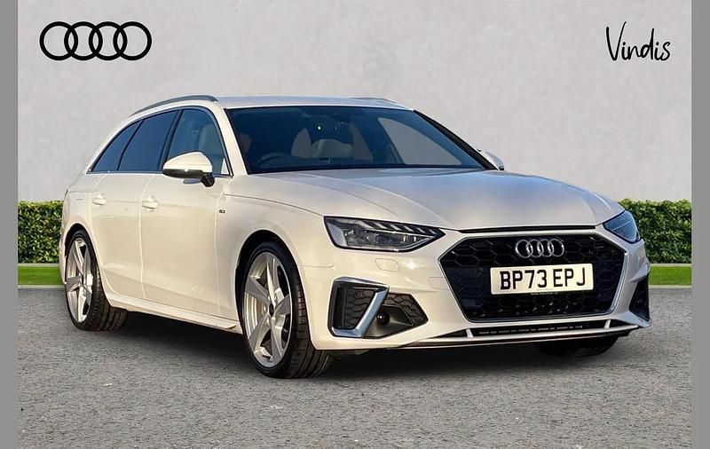 Used Audi A4 S-Line 200 HP (147 kW) 2024 White Estate