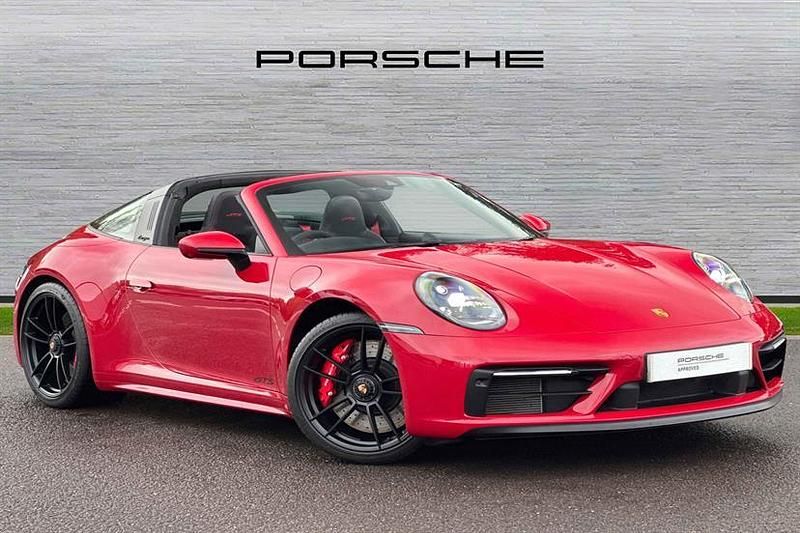 Used Porsche 911 480 HP (353 kW) 2022 Carmine red Coupe