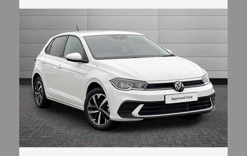 White New 2026 VW Polo Match Hatchback | £22,395 (Fair price) - Image 1/3