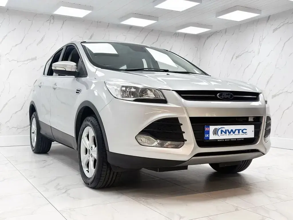 Used Ford Kuga Zetec 150 HP (110 kW) 2016 Silver SUV