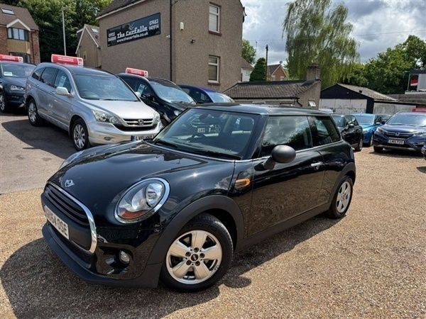 Black Used 2014 Mini ONE Hatch Hatchback | £6,995 (Fair price) - Image 1/1
